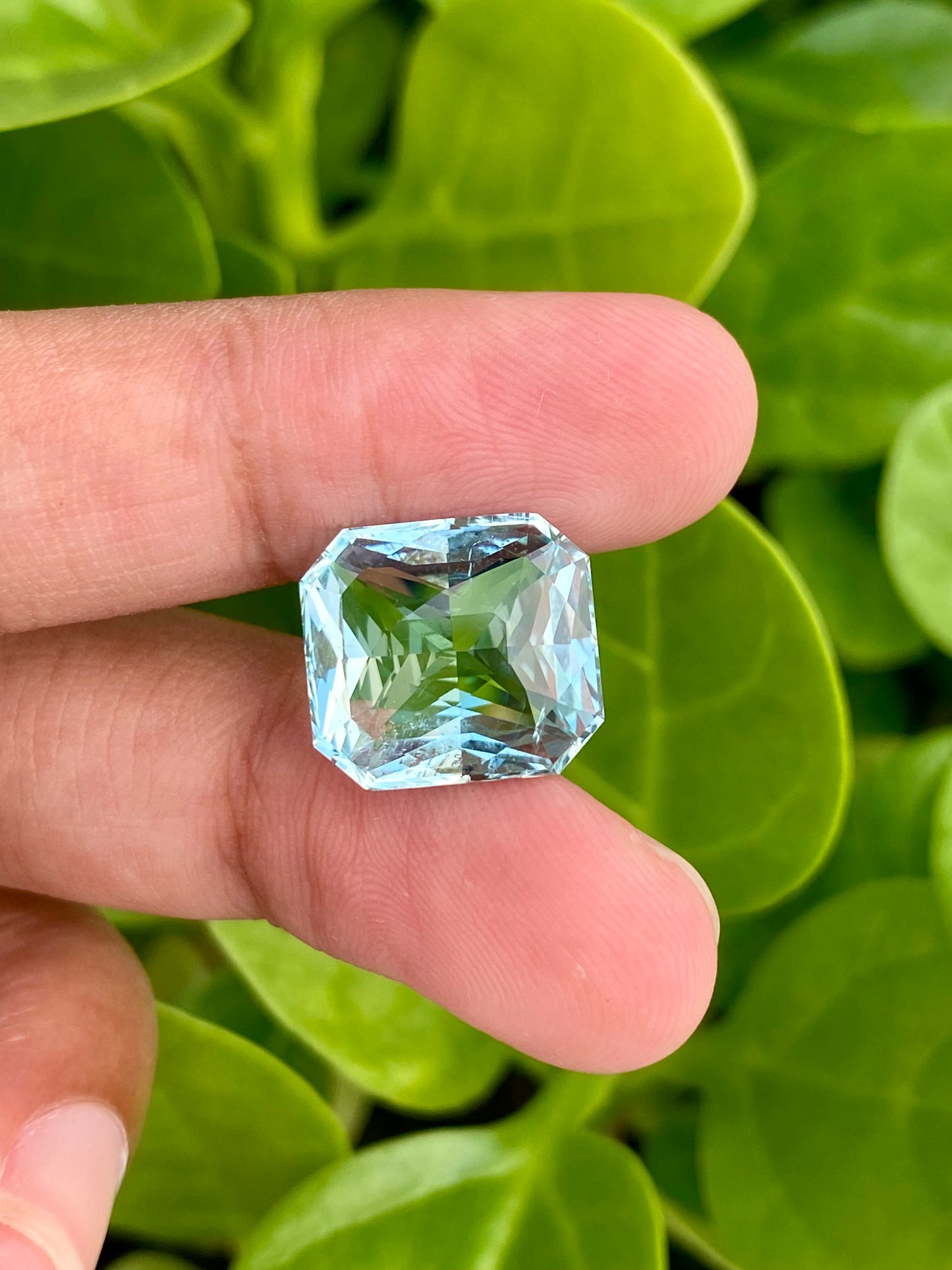 Natural Aquamarine - 9.2 carat - Radiant Cut