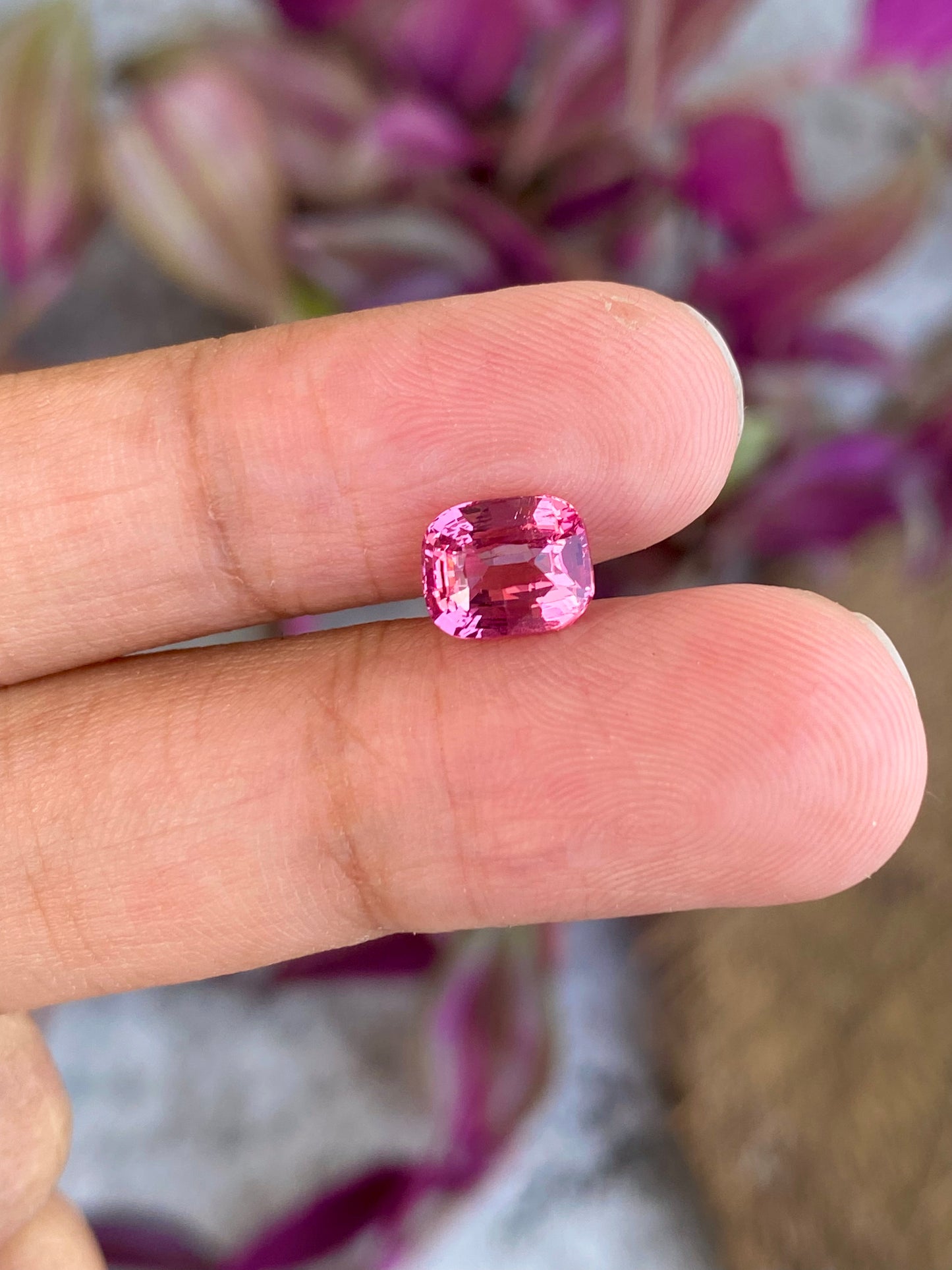 Pink Spinel - Tanzania - 2.11 Carat - Cushion Cut