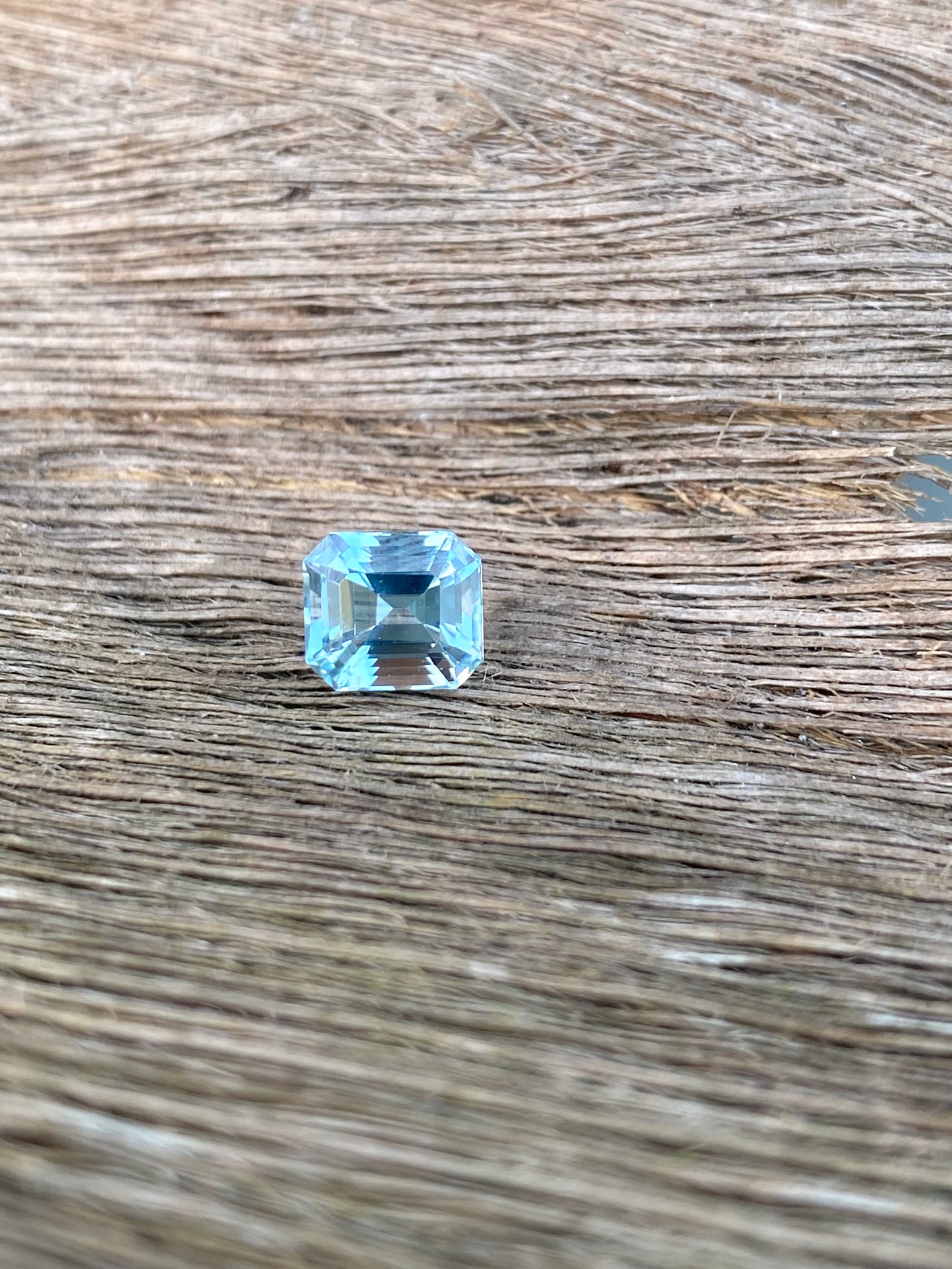 Natural Aquamarine - 2.2 Crt | Ascher Cut