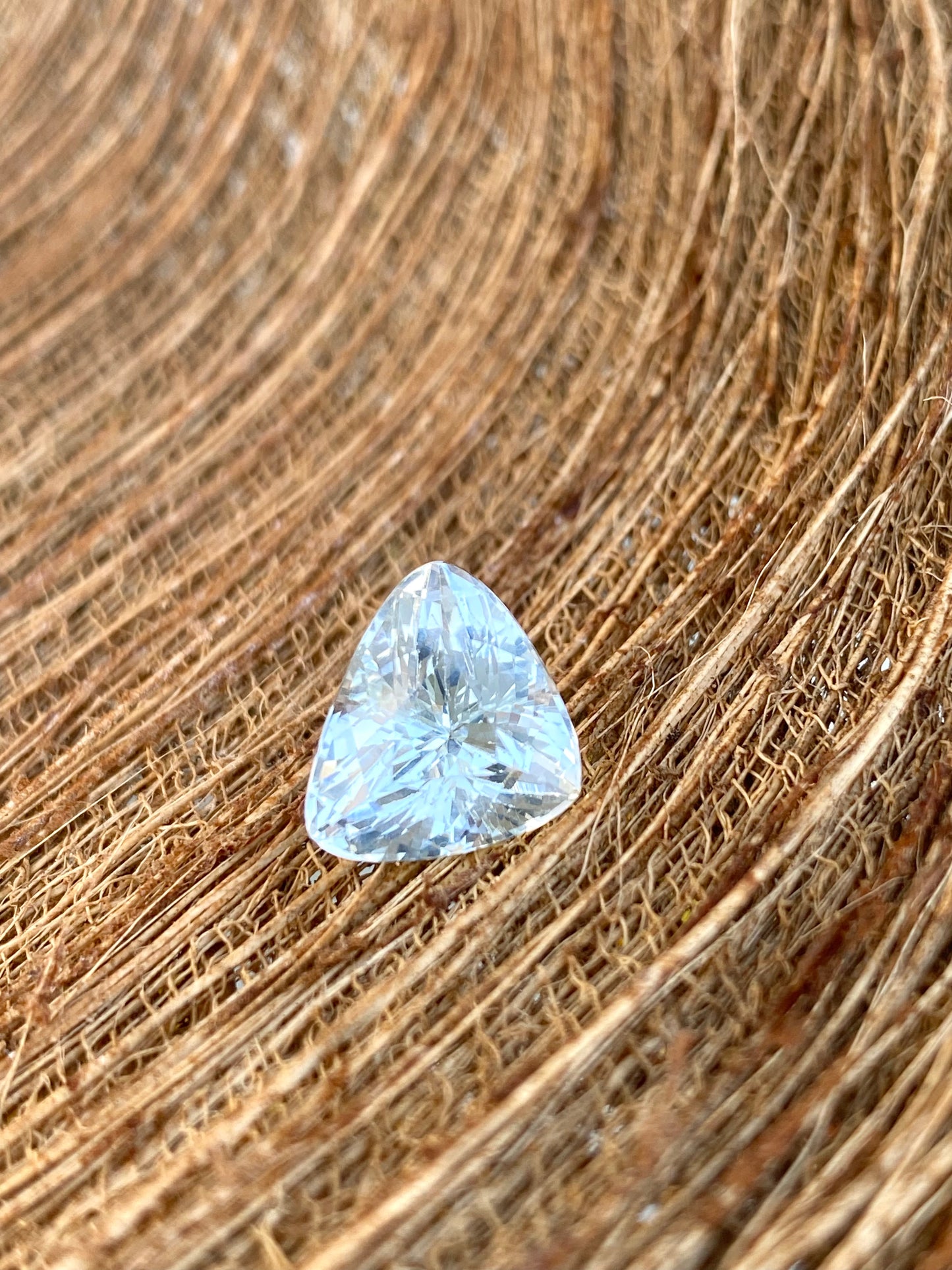 Natural Light Blue Aquamarine 6.22 Crt | Trilliant Cut