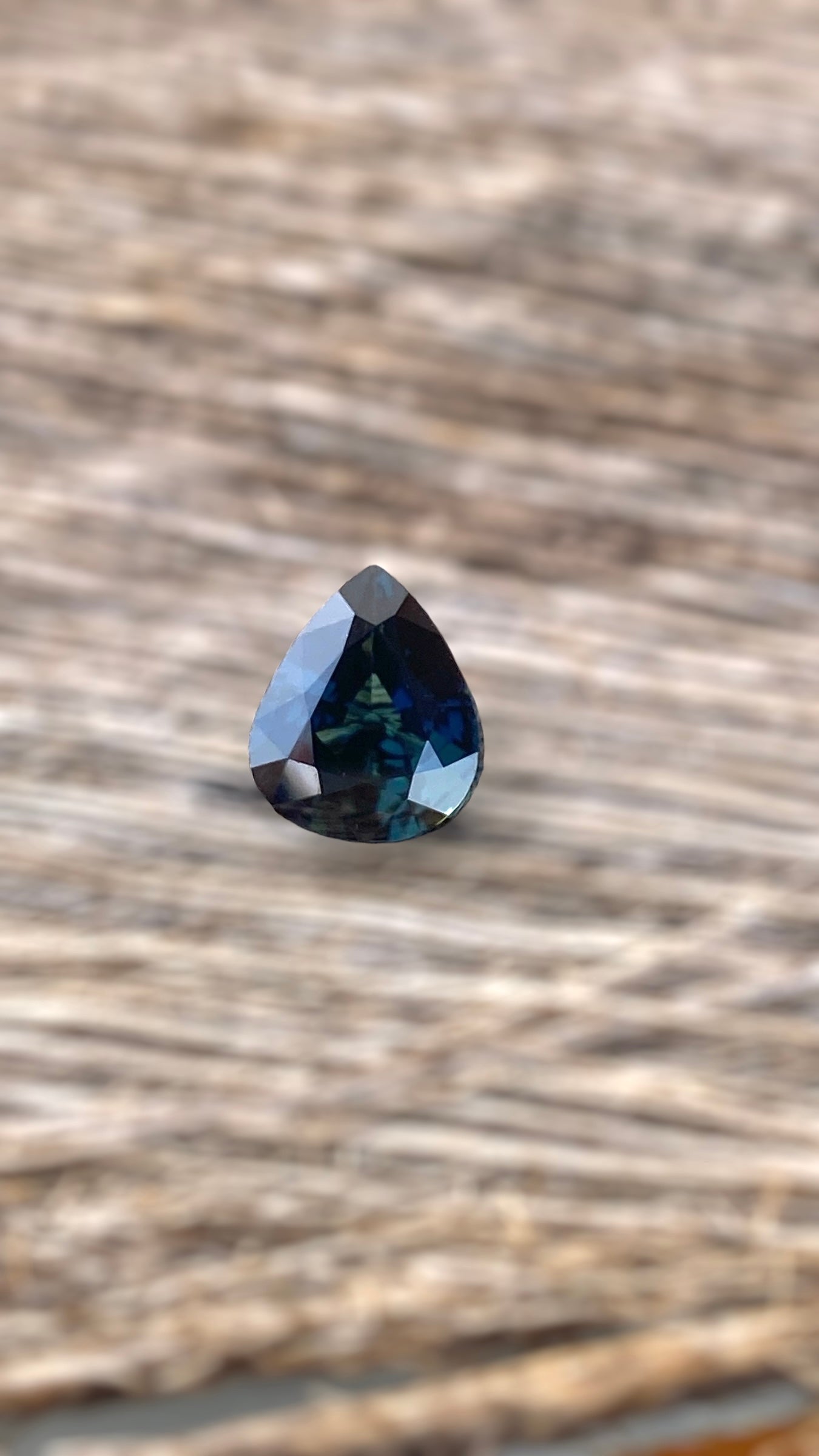 Australian Teal Sapphire - 3.1 Crt - Pear Shape - Heated