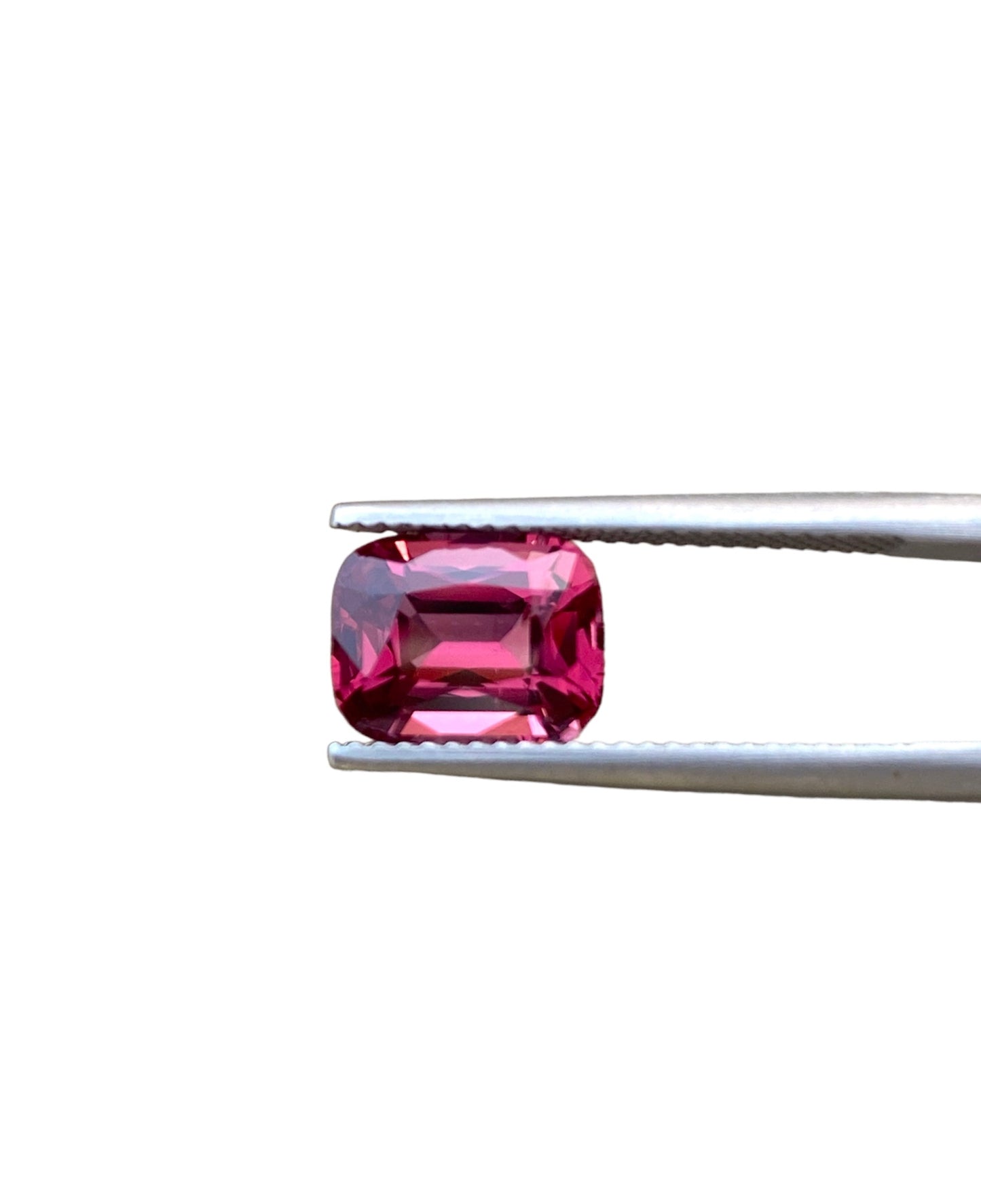 Deep Red Spinel - 3.55 Carat - Certified - Cushion Cut - Tanzania